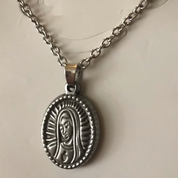 Our Lady of Graces Virgin Mary Miraculous Medal Devotion Sacred Catholic Pendant - Picture 11 of 16